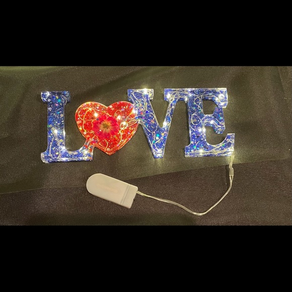 Light Up Resin Sign - Picture 5 of 5